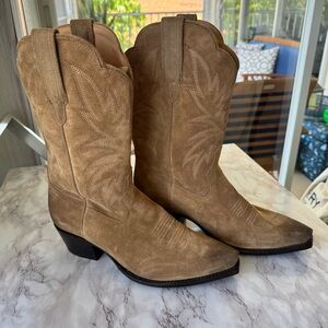 Tecovas The Sadie Suede Toasted Almond Sz 10